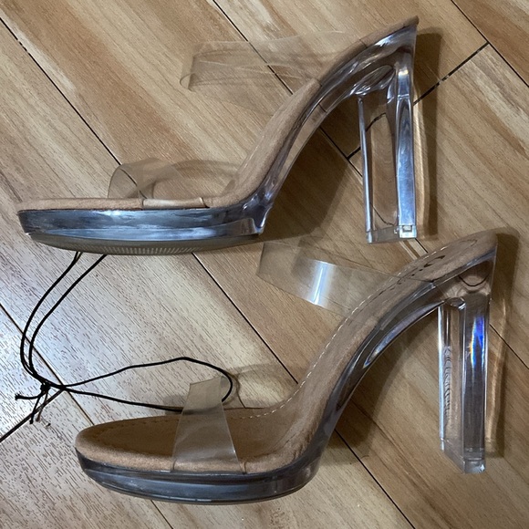 Forever 21 Clear Vinyl Lucite Block Heels - Picture 6 of 13